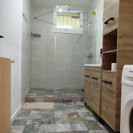 Lumineux Et Propre Appartement Uzès