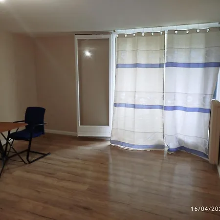 Lumineux Et Propre Appartement Uzès
